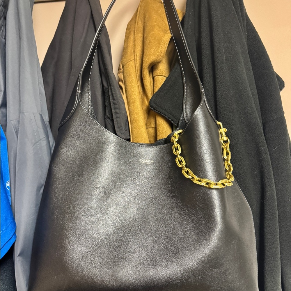 SOLD  ❌Coach Black Brooklyn 34 Leather Shoulder Bag❌